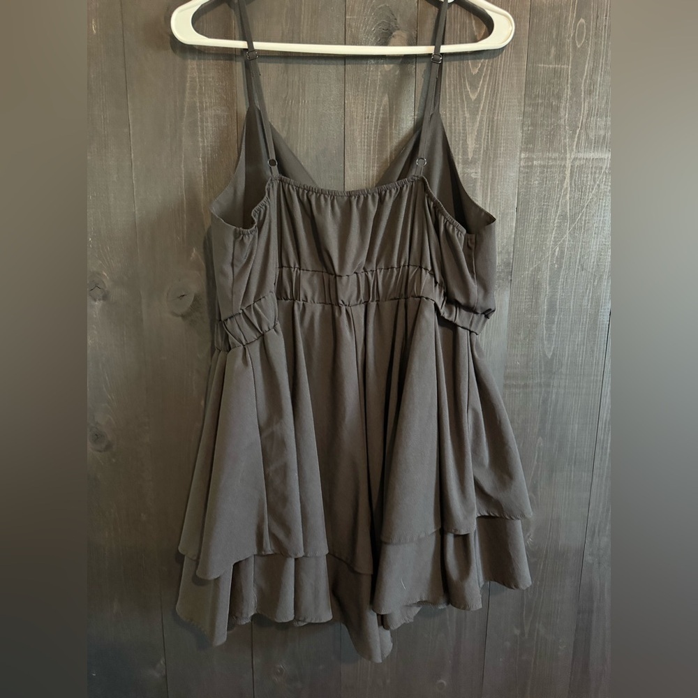 SHEIN Ruched Tiered Mini Dress for Wedding Guest - Picture 2 of 3